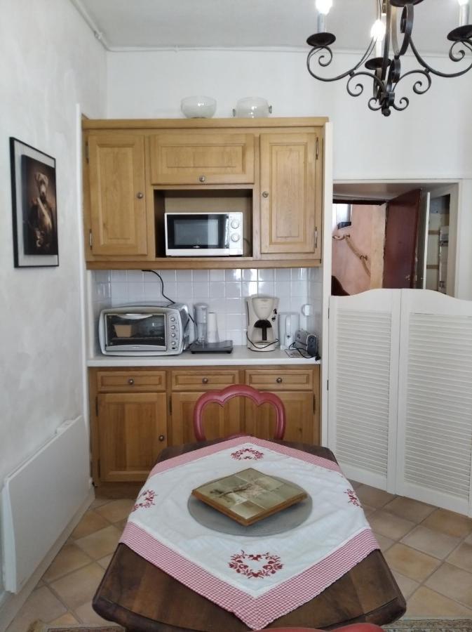 אפרטהוטל איסודן Le Logis De Saint Cyr מראה חיצוני תמונה